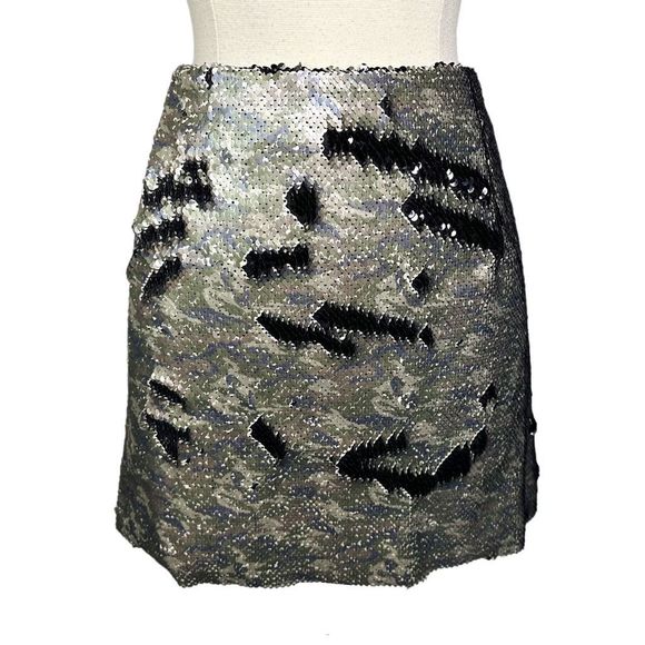 Free People Skinny Flip Sequin Camo Print Mini Skirt - Size 4 - Picture 3 of 12